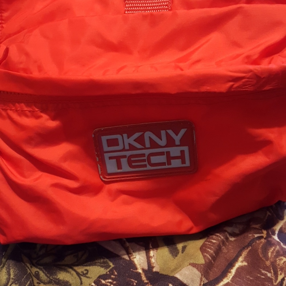 Backpack - Picture 4 of 4